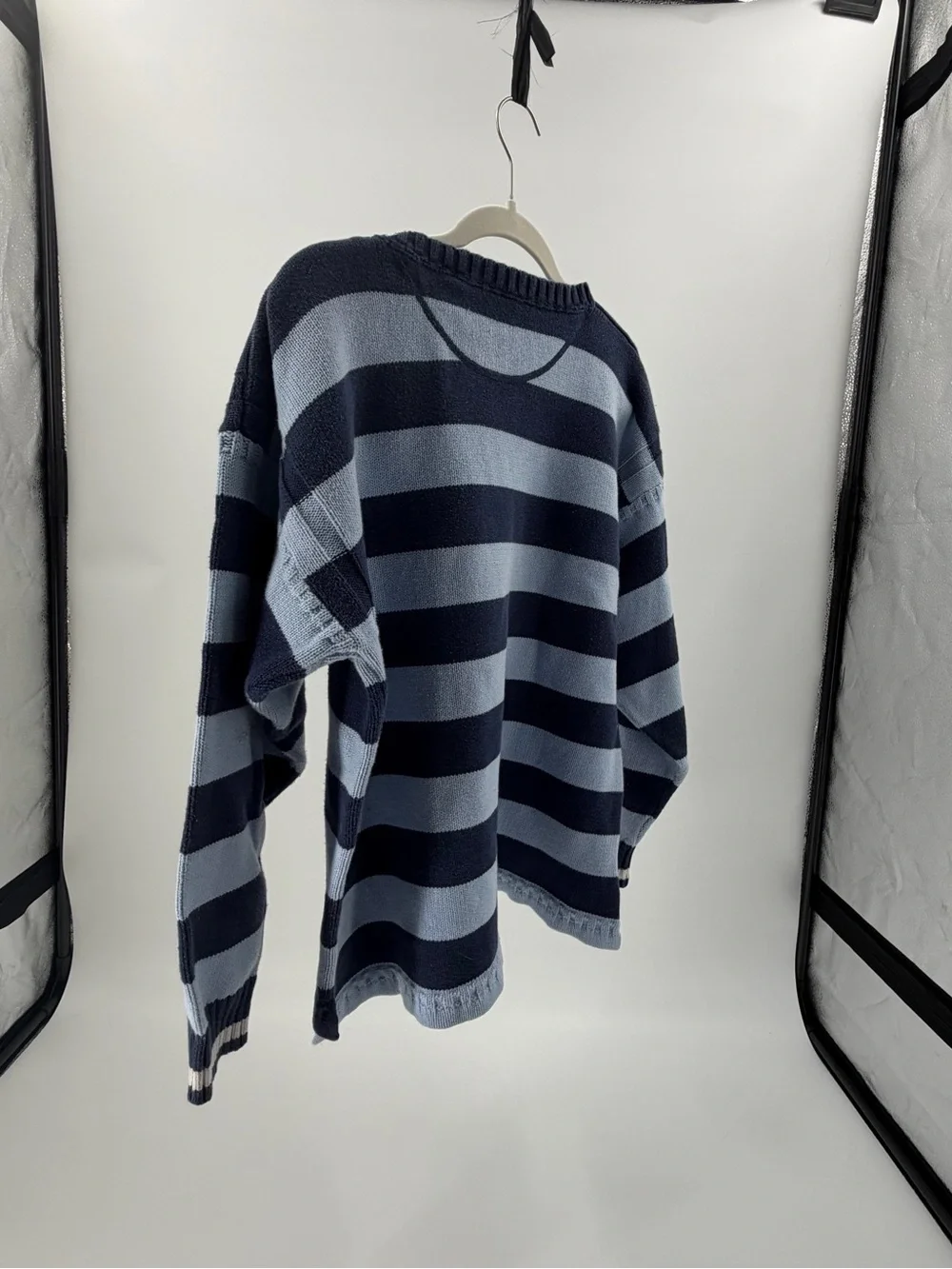 GAP Men's Navy and Light Blue Horizontal Stripe Crewneck Sweater VTG